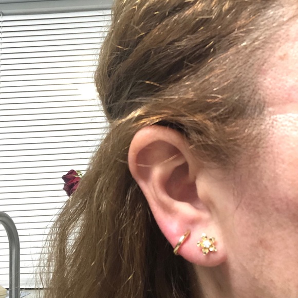 18k Gold Filled Huggie Hoop Earrings - Picture 8 of 8